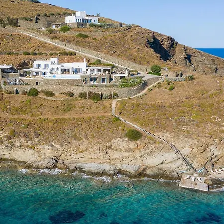 Blueros Luxury Villa *