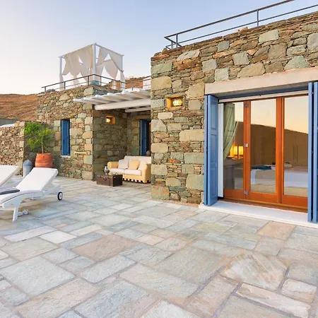 Blueros - Private 8-bedroom Estate With 100m Infinity Pool & Helipad, Syros Βίλα