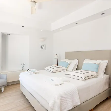 Blueros - Private 8-bedroom Estate With 100m Infinity Pool & Helipad, Syros Βίλα Μέγας Γιαλός-Νίτες