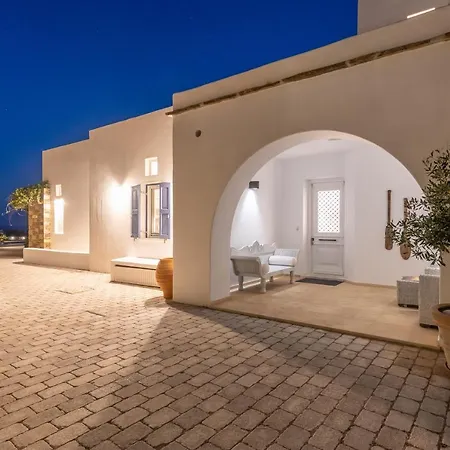 Blueros - Private 8-bedroom Estate With 100m Infinity Pool & Helipad, Syros Βίλα