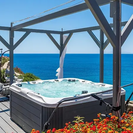 Blueros - Private 8-bedroom Estate With 100m Infinity Pool & Helipad, Syros Βίλα Μέγας Γιαλός-Νίτες