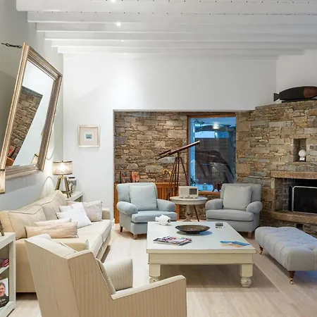 Blueros - Private 8-bedroom Estate With 100m Infinity Pool & Helipad, Syros Βίλα *