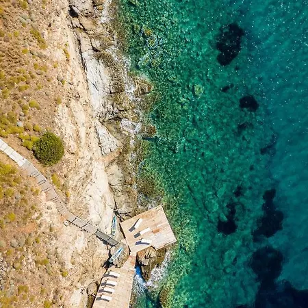 Βίλα Blueros - Private 8-bedroom Estate With 100m Infinity Pool & Helipad, Syros