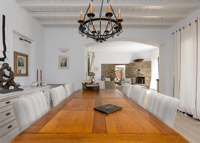 Blueros Luxury - Syros Private Pool Gem * Mégas Yialós-Nítes