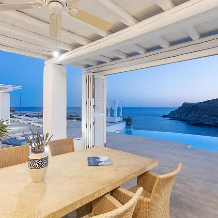 Blueros - Private 8-bedroom Estate With 100m Infinity Pool & Helipad, Syros * Mégas Yialós-Nítes