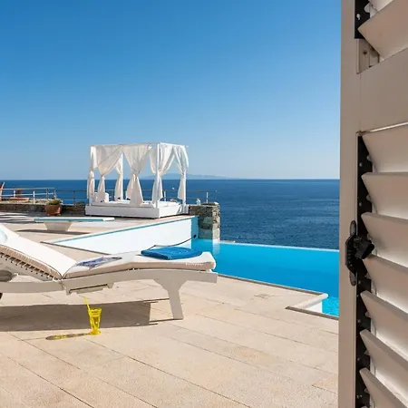 Blueros - Private 8-bedroom Estate With 100m Infinity Pool & Helipad, Syros