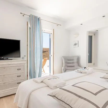 Blueros - Private 8-bedroom Estate With 100m Infinity Pool & Helipad, Syros Mégas Yialós-Nítes