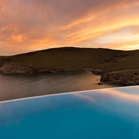 Blueros - Private 8-bedroom Estate With 100m Infinity Pool & Helipad, Syros *