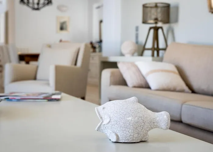 Blueros Luxury Villa