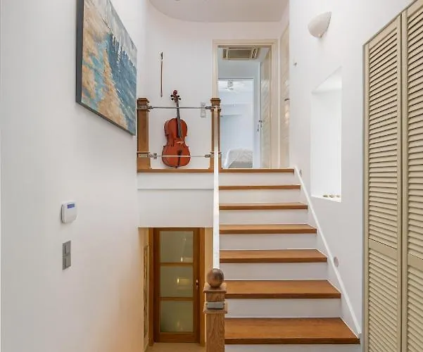 Blueros Luxury Megas Gialos - Nites